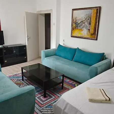 Calla 3 Apartment-main Square,in The Shooping Center - Parking Slot With Securiti And Video